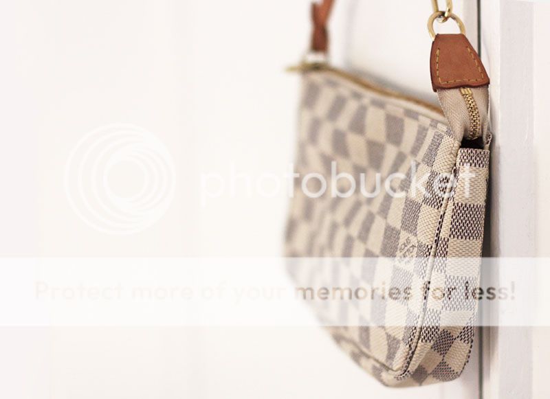photo louis_vuitton_pochette_ebene.jpg