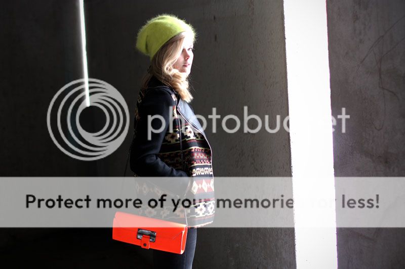 photo lumi-fluro-clutch1.jpg
